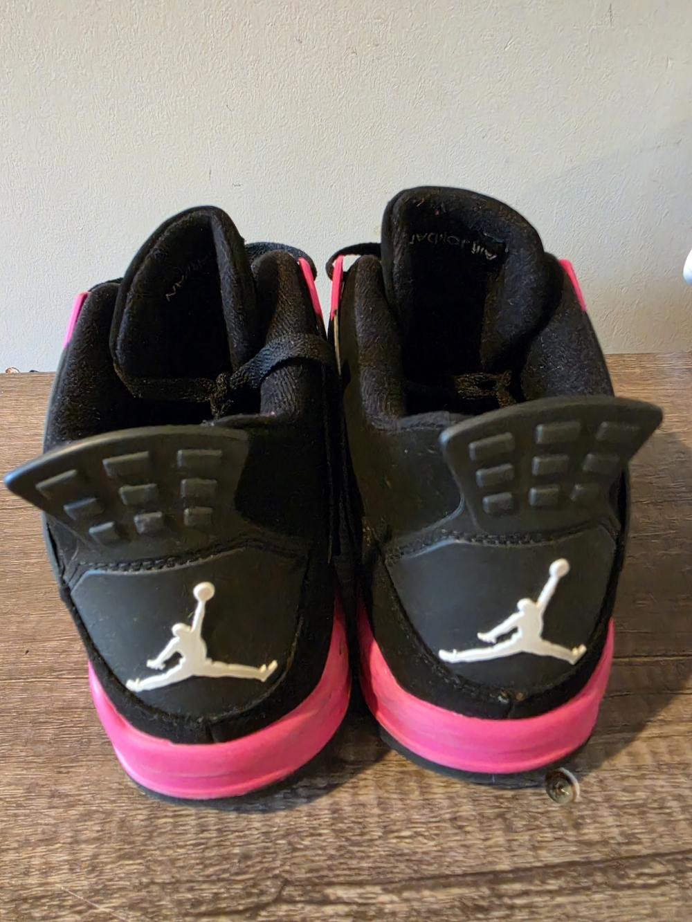 Pink Thunder Jordans 10 - Picture 4 of 9